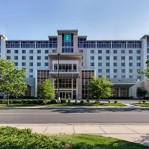 מלון Embassy By Hilton Newark Airport ****