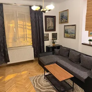 Apartament & Restaurant Tkalcovsky Dvur